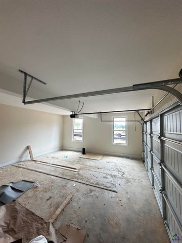 1 Pleasant Oaks Drive, Perry, GA 31069