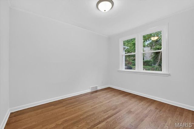 7574 Ellis Avenue, Maplewood, MO 63143