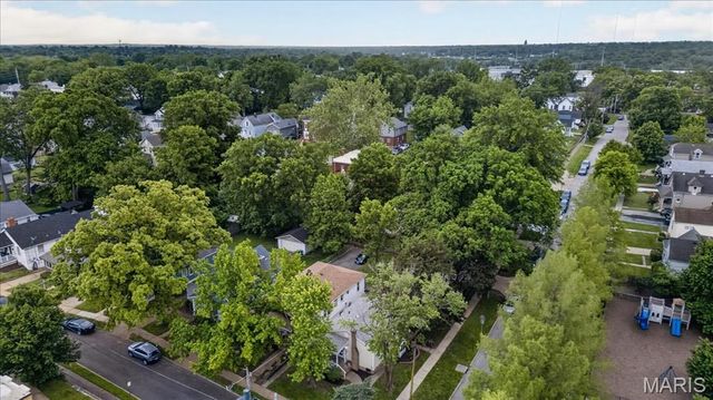 7574 Ellis Avenue, Maplewood, MO 63143