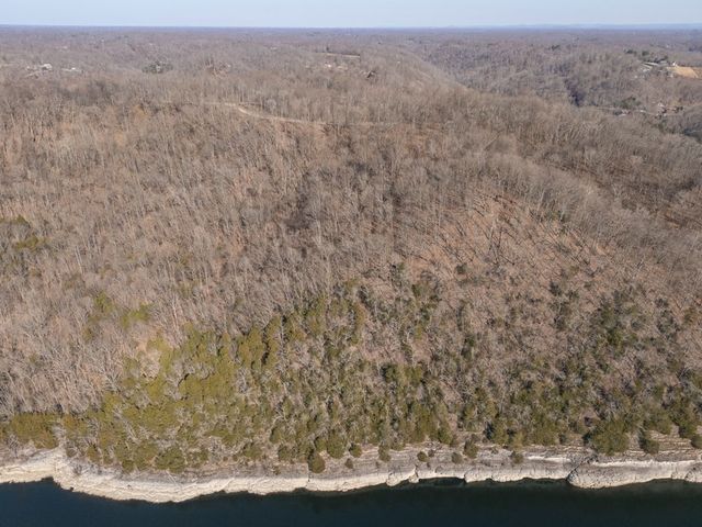 28 Back Ranch Dr, Silver Point, TN 38582