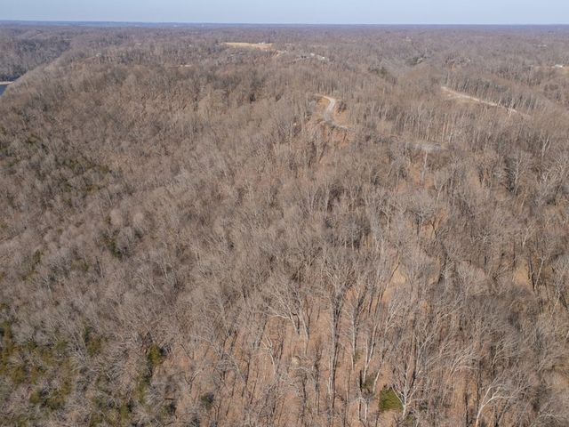 28 Back Ranch Dr, Silver Point, TN 38582