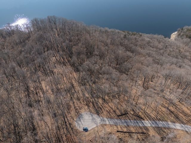 28 Back Ranch Dr, Silver Point, TN 38582