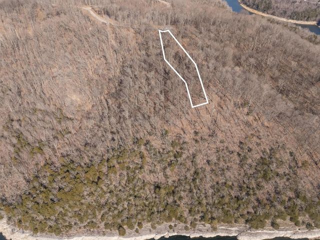 28 Back Ranch Dr, Silver Point, TN 38582