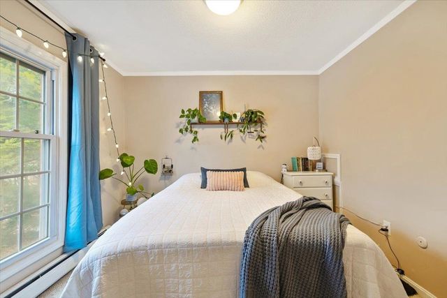 100 Kennedy Dr Apt 37, South Burlington, VT 05403