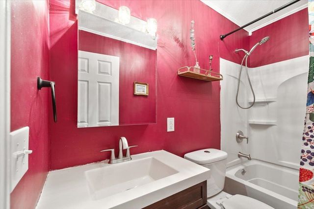 100 Kennedy Dr Apt 37, South Burlington, VT 05403