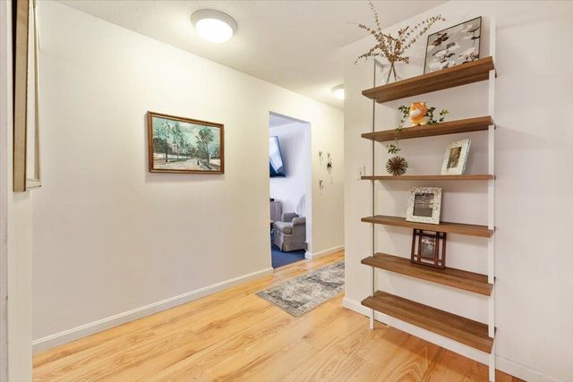 100 Kennedy Dr Apt 37, South Burlington, VT 05403