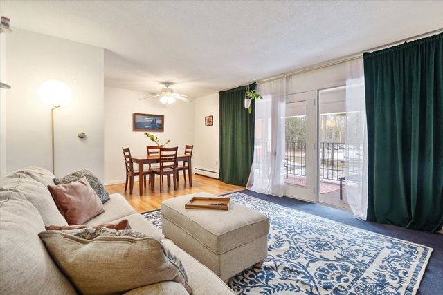 100 Kennedy Dr Apt 37, South Burlington, VT 05403