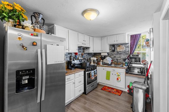 808 Walnut St, Fall River, MA 02720