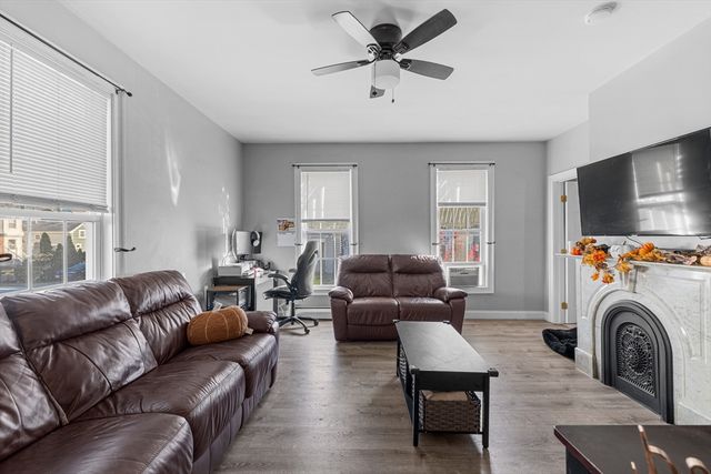 808 Walnut St, Fall River, MA 02720