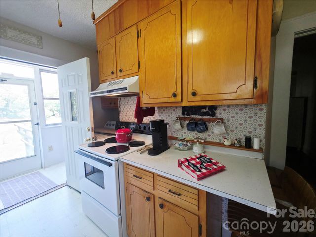 1106 N Main Street, Mount Holly, NC 28120