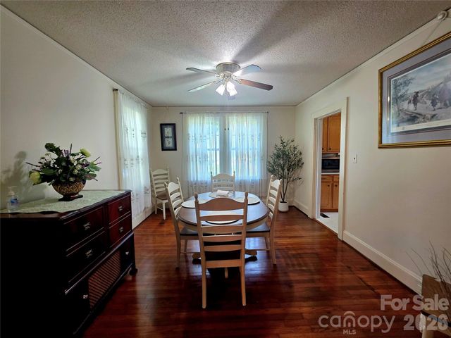1106 N Main Street, Mount Holly, NC 28120