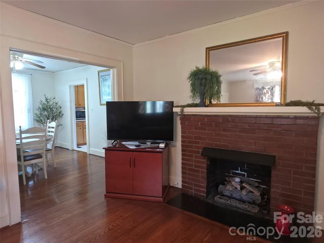 1106 N Main Street, Mount Holly, NC 28120