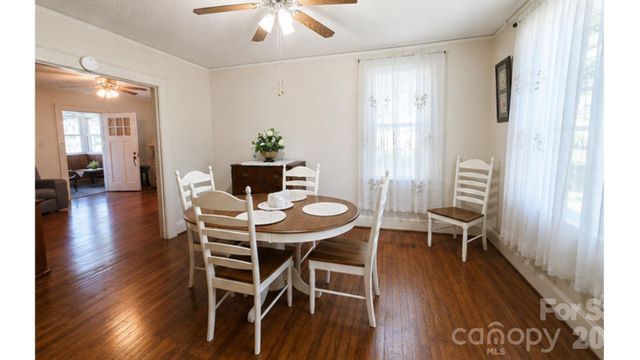 1106 N Main Street, Mount Holly, NC 28120