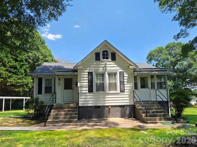 1106 N Main Street, Mount Holly, NC 28120