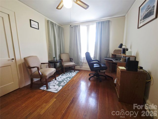 1106 N Main Street, Mount Holly, NC 28120