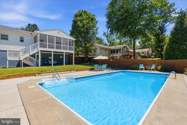 1339 AVA RD, Severn, MD 21144