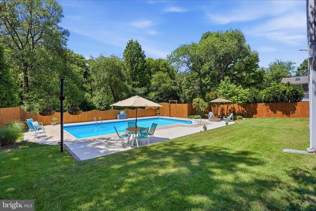 1339 AVA RD, Severn, MD 21144