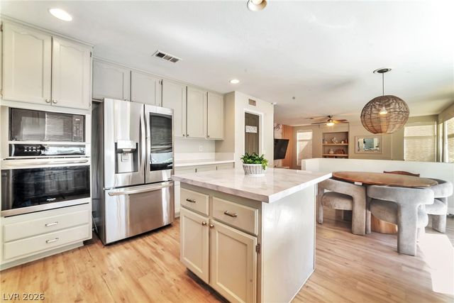1021 Moorpoint Drive, North Las Vegas, NV 89031