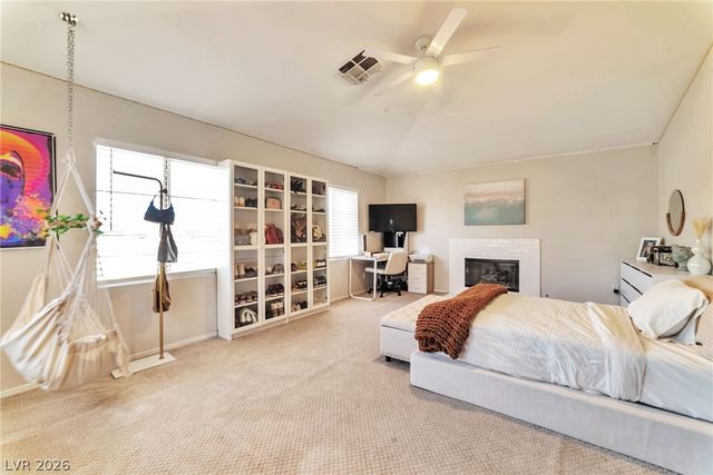 1021 Moorpoint Drive, North Las Vegas, NV 89031