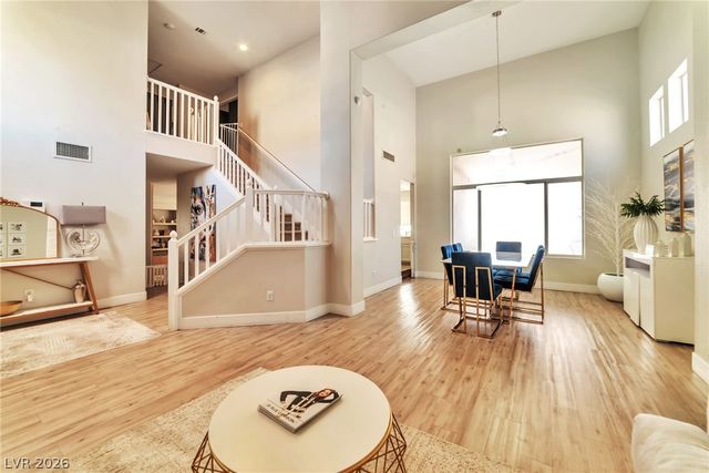 1021 Moorpoint Drive, North Las Vegas, NV 89031