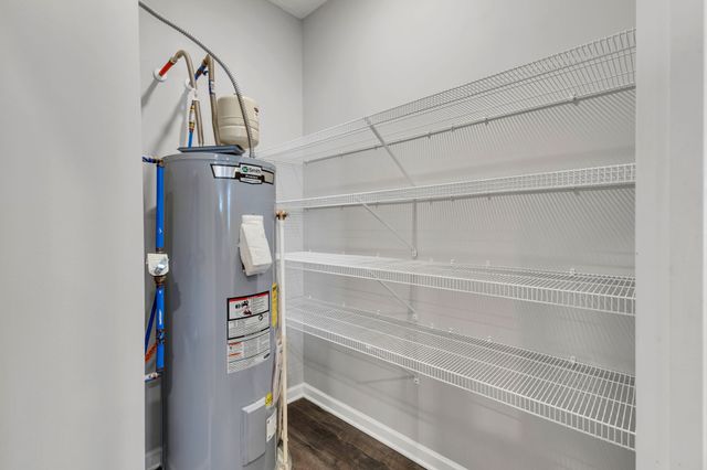 4002 Saddlecreek Way, Antioch, TN 37013