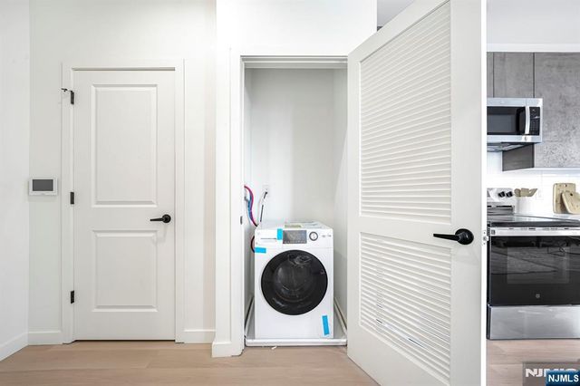 1 Mallory 203, Jersey City, NJ 07305