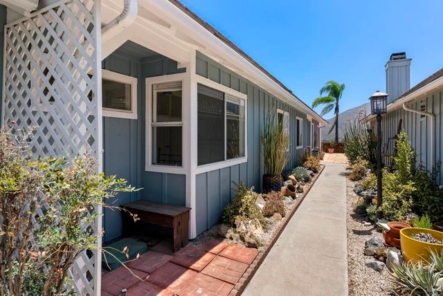 1241 Pearlbush Court, El Cajon, CA 92019