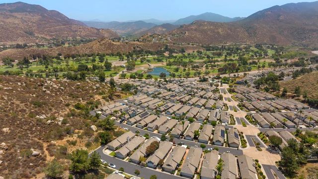 1241 Pearlbush Court, El Cajon, CA 92019