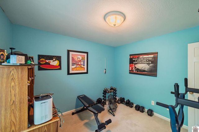 1611 Creekside Dr., Paducah, KY 42003
