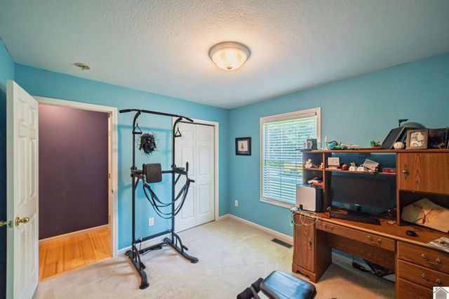 1611 Creekside Dr., Paducah, KY 42003