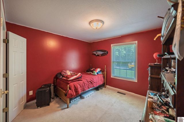 1611 Creekside Dr., Paducah, KY 42003