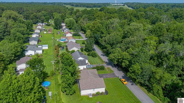 1611 Creekside Dr., Paducah, KY 42003