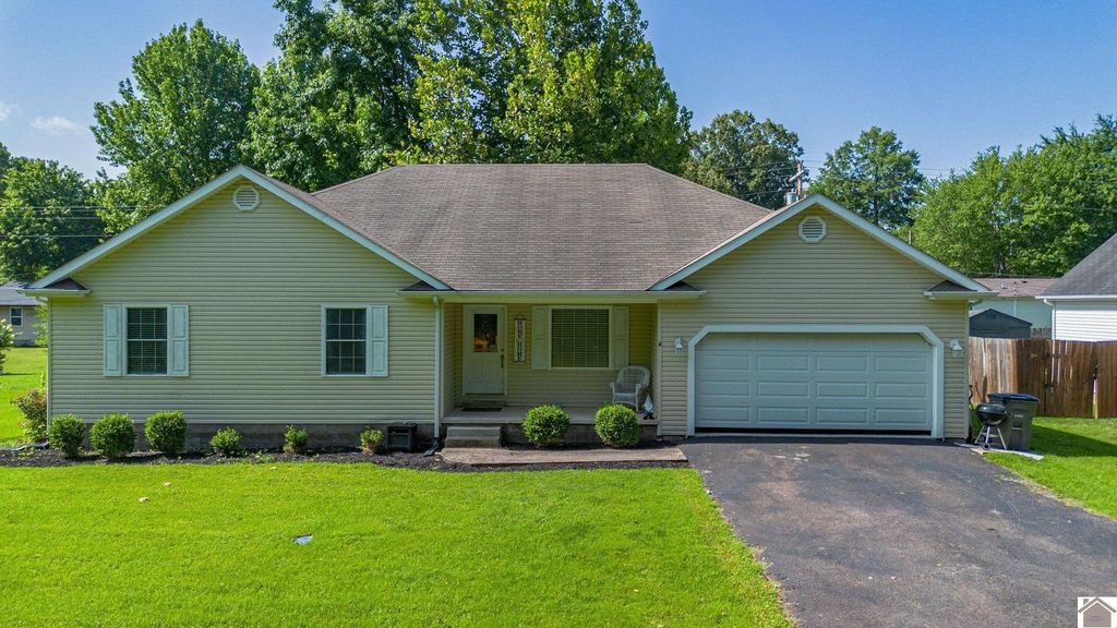1611 Creekside Dr., Paducah, KY 42003