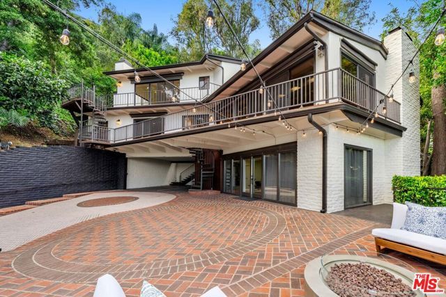 9305 Beverly Crest Drive, Beverly Hills, CA 90210