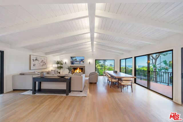 9305 Beverly Crest Drive, Beverly Hills, CA 90210