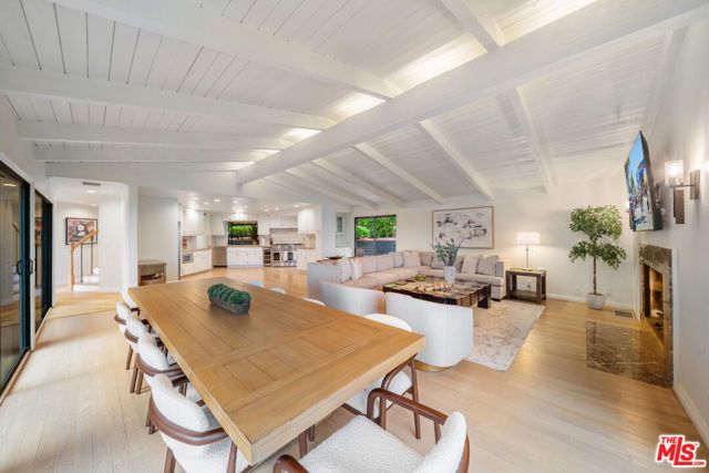 9305 Beverly Crest Drive, Beverly Hills, CA 90210