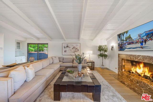 9305 Beverly Crest Drive, Beverly Hills, CA 90210