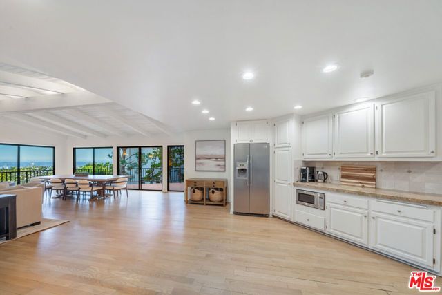 9305 Beverly Crest Drive, Beverly Hills, CA 90210