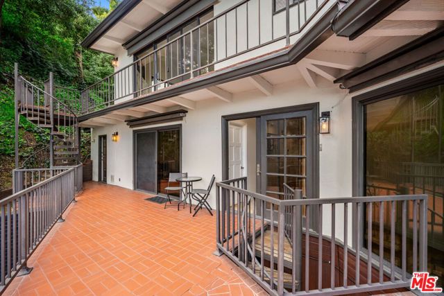 9305 Beverly Crest Drive, Beverly Hills, CA 90210