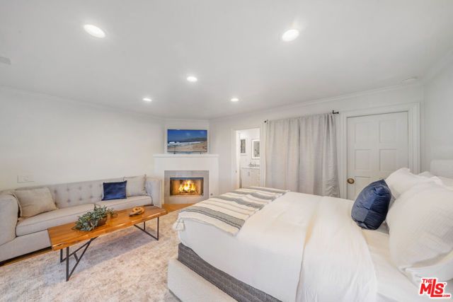 9305 Beverly Crest Drive, Beverly Hills, CA 90210