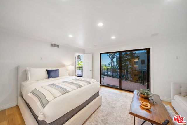 9305 Beverly Crest Drive, Beverly Hills, CA 90210