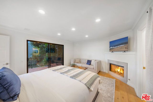 9305 Beverly Crest Drive, Beverly Hills, CA 90210