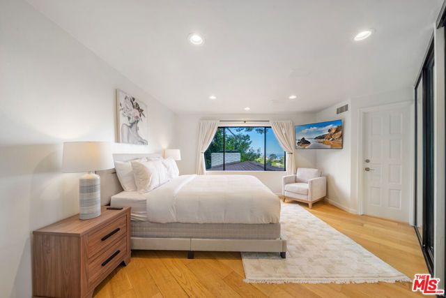 9305 Beverly Crest Drive, Beverly Hills, CA 90210