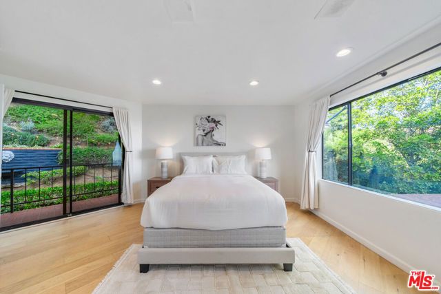 9305 Beverly Crest Drive, Beverly Hills, CA 90210