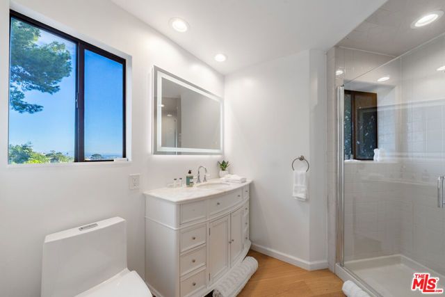 9305 Beverly Crest Drive, Beverly Hills, CA 90210