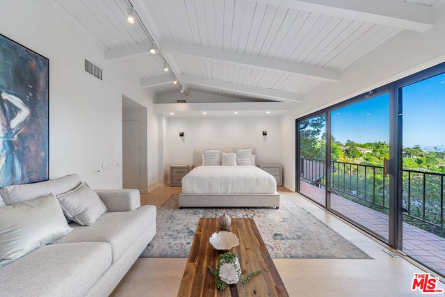 9305 Beverly Crest Drive, Beverly Hills, CA 90210