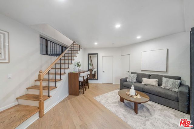 9305 Beverly Crest Drive, Beverly Hills, CA 90210