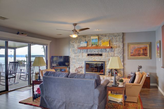 32960 32960 Mockingbird Ln, Afton, OK 74331