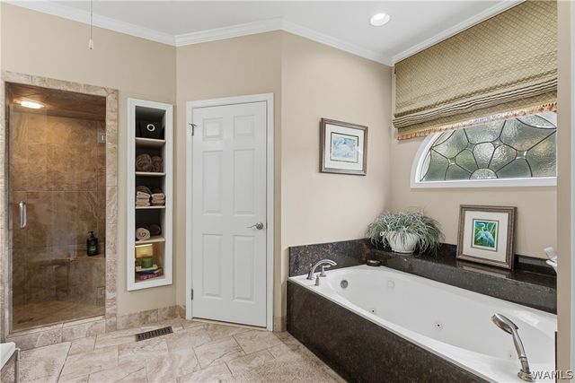 1475 Chase Valley, Northport, AL 35473
