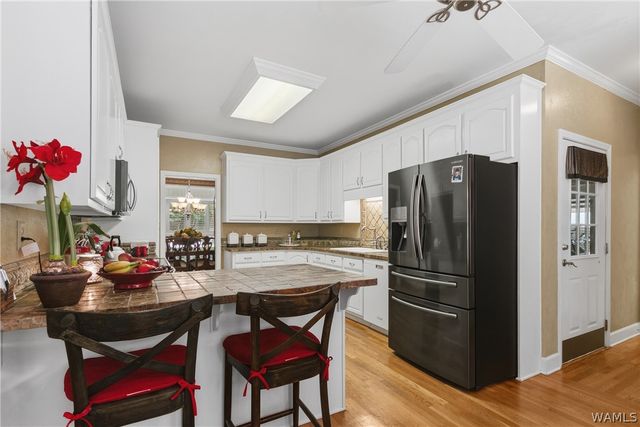 1475 Chase Valley, Northport, AL 35473